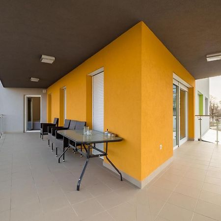 Admiral Luxury VI Apartman By Bltn Сиофок Екстериор снимка